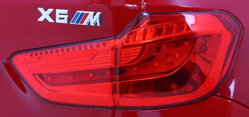 BMW X6M Elektryczne Autko dla dzieci, Czerwony SUV + Pilot