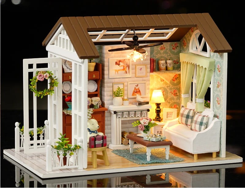 Domek dla lalek drewniany КІК 8008-A LED 20,6cm do składania
