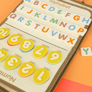 Tablica manipulacyjna sensoryczna montessori walizka dinozaury