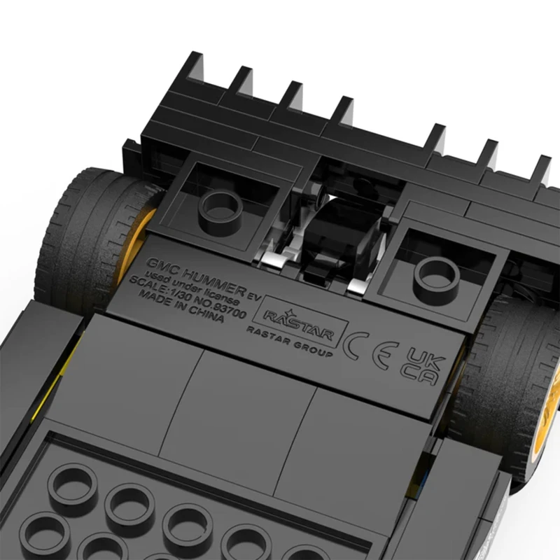 Model Pagani Zonda R Rastar 1:28 - klocki 387 elementów biały