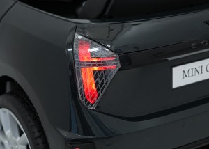 Pojazd elektryczny Mini Cooper na akumulator - czarny, pilot 2,4 GHz